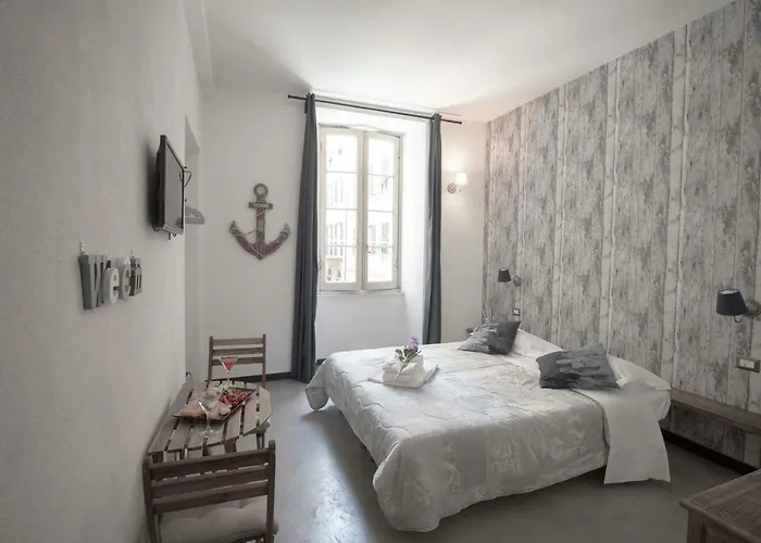 Porta Marina Pensión